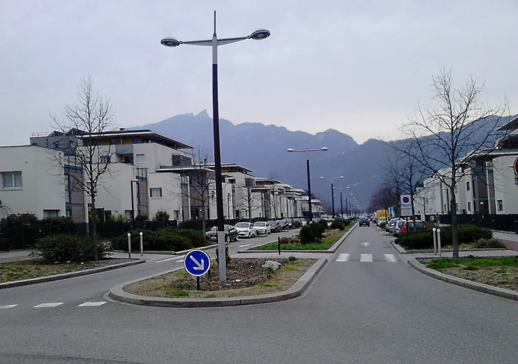 Résidence de logements neufs en bord de lac